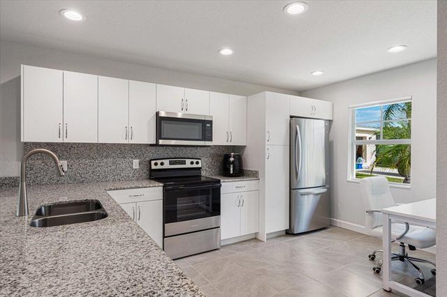 10 Juan Carlos Lane, Port St. Lucie, Port St Lucie, FL 34952