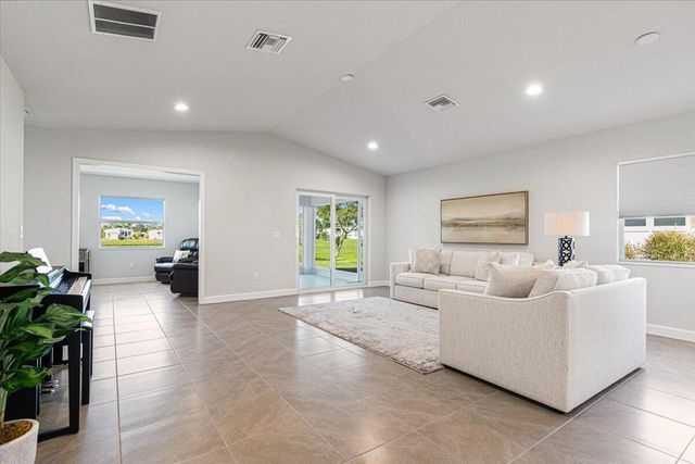 10 Juan Carlos Lane, Port St. Lucie, Port St Lucie, FL 34952