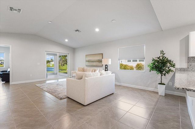 10 Juan Carlos Lane, Port St. Lucie, Port St Lucie, FL 34952