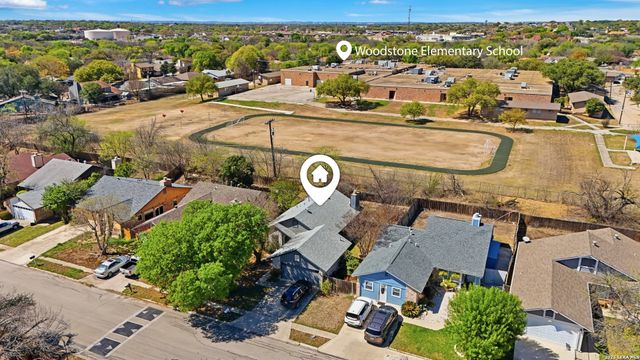 5775 Larkdale Dr, San Antonio, TX 78233