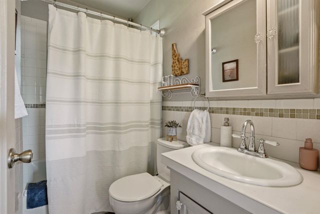 615 E Providence Ave, Spokane, WA 99207