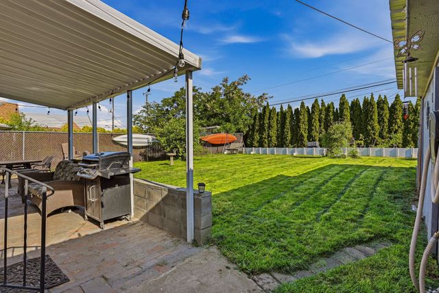 615 E Providence Ave, Spokane, WA 99207