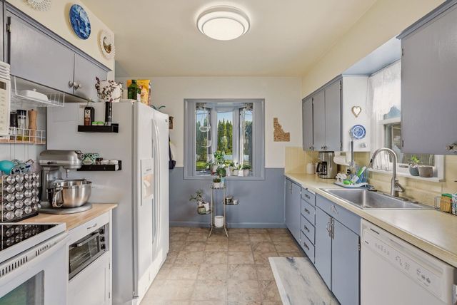 615 E Providence Ave, Spokane, WA 99207