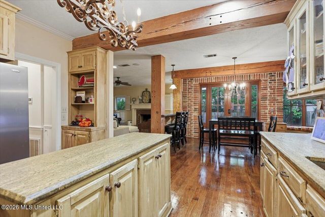 5115 Heatherton Drive, Jackson, MS 39211
