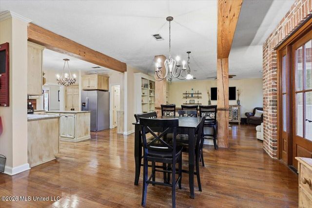 5115 Heatherton Drive, Jackson, MS 39211