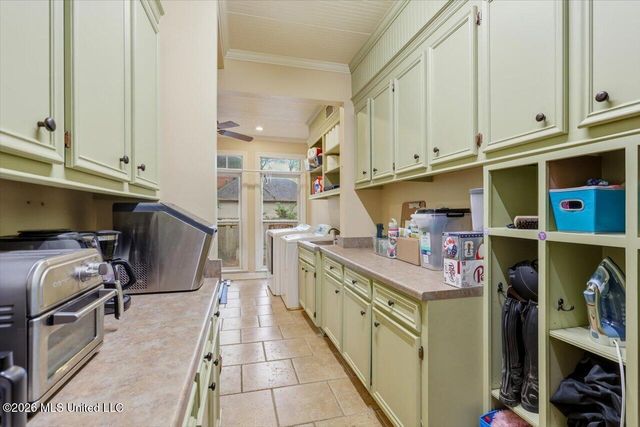 5115 Heatherton Drive, Jackson, MS 39211