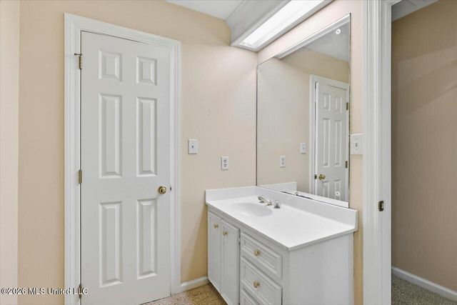 5115 Heatherton Drive, Jackson, MS 39211
