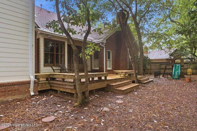 5115 Heatherton Drive, Jackson, MS 39211