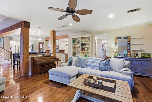 5115 Heatherton Drive, Jackson, MS 39211