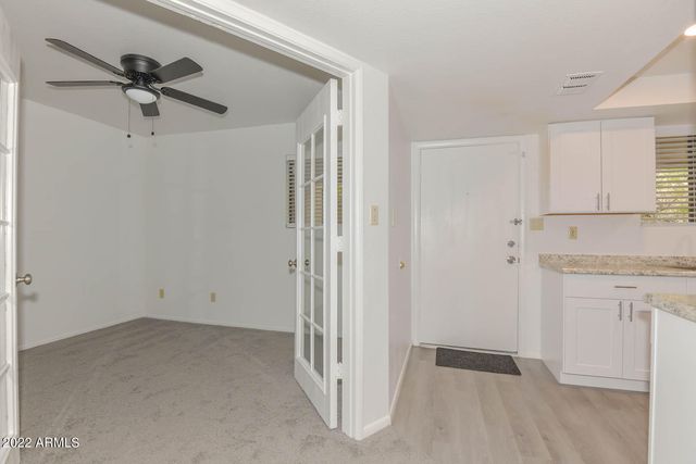 3131 W COCHISE Drive 213, Phoenix, AZ 85051