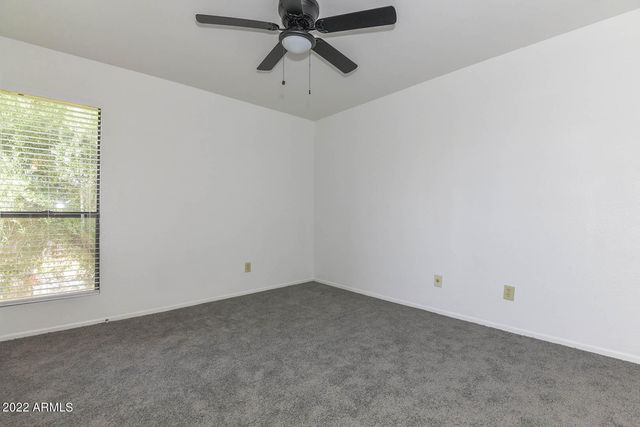 3131 W COCHISE Drive 213, Phoenix, AZ 85051