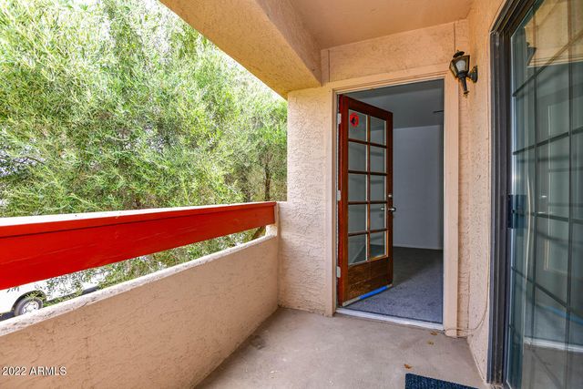3131 W COCHISE Drive 213, Phoenix, AZ 85051