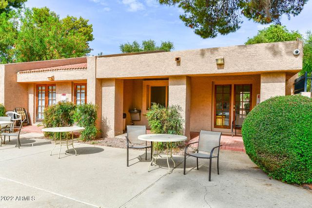 3131 W COCHISE Drive 213, Phoenix, AZ 85051