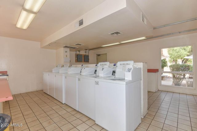 3131 W COCHISE Drive 213, Phoenix, AZ 85051
