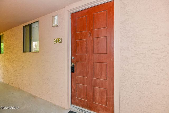 3131 W COCHISE Drive 213, Phoenix, AZ 85051