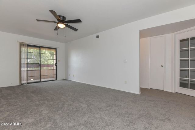 3131 W COCHISE Drive 213, Phoenix, AZ 85051