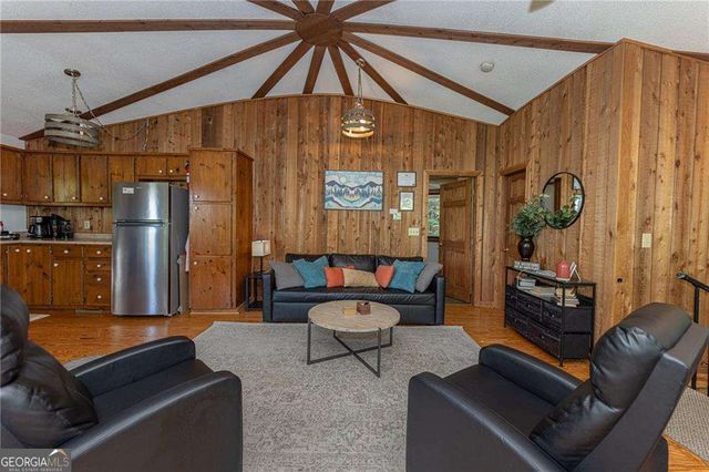 174 Chestnut Ridge, Blue Ridge, GA 30513