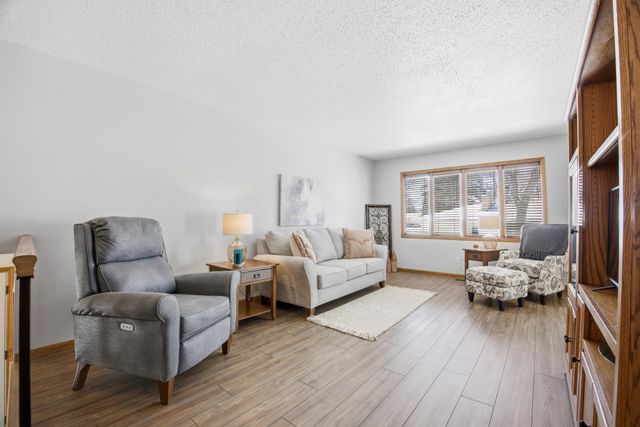 417 Valley Avenue, Moorhead, MN 56560