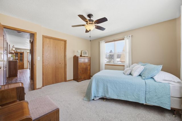 417 Valley Avenue, Moorhead, MN 56560