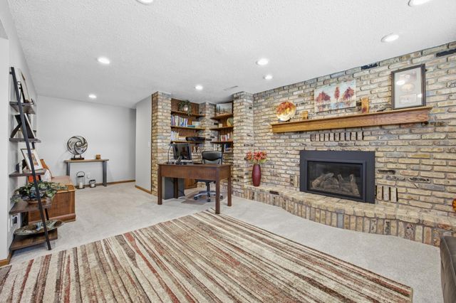 417 Valley Avenue, Moorhead, MN 56560