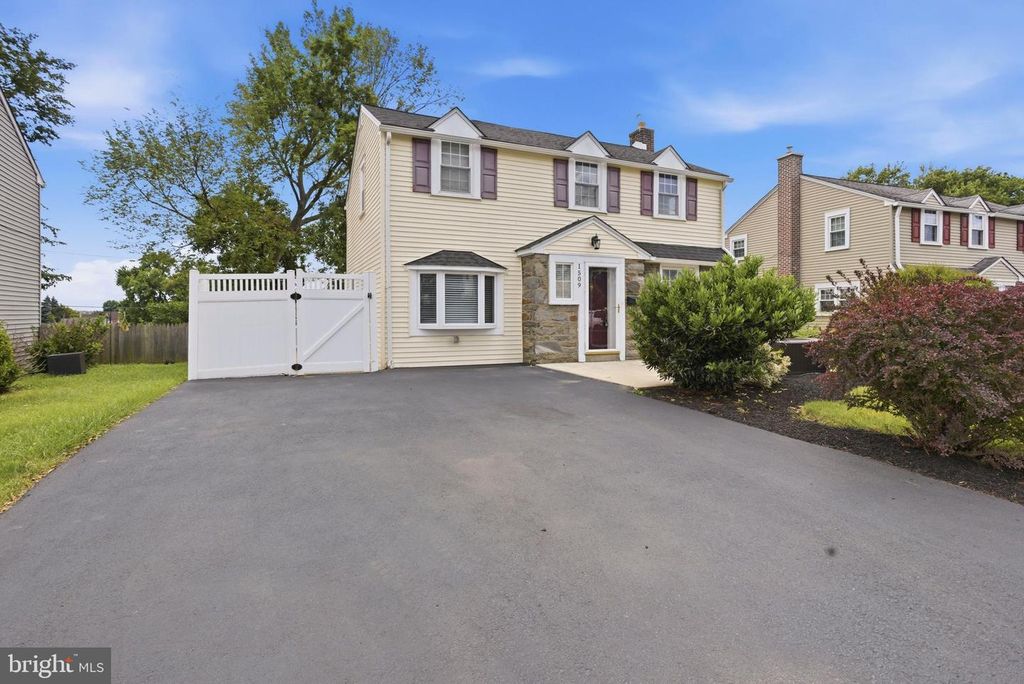 1509 NORMAN RD, Havertown, PA 19083