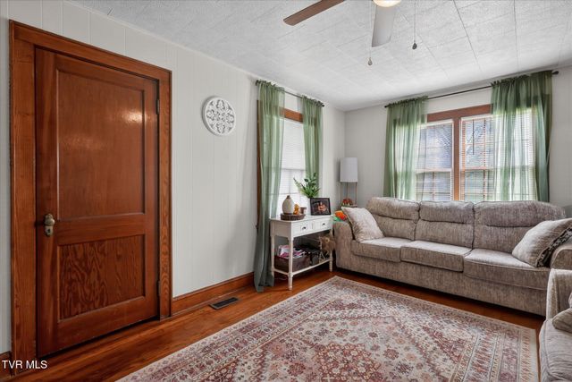 126 Buffalo Creek Road, Johnson City, TN 37601