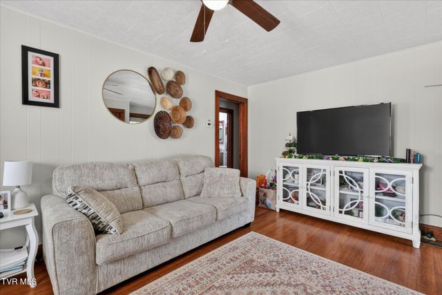 126 Buffalo Creek Road, Johnson City, TN 37601