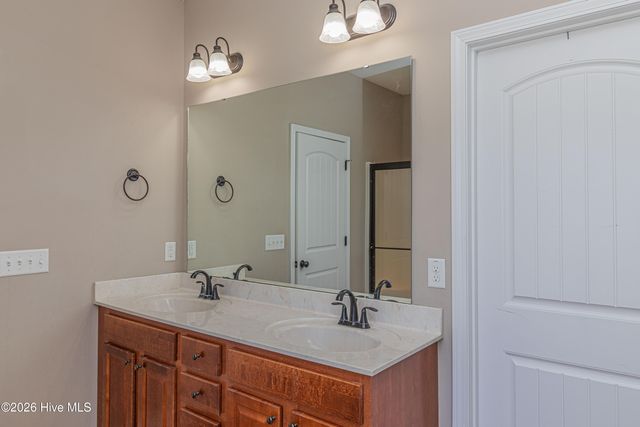 102 E Lake Drive, Goldsboro, NC 27534