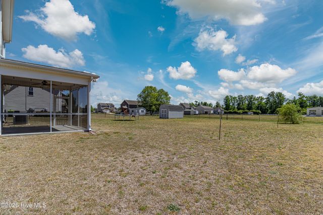 102 E Lake Drive, Goldsboro, NC 27534