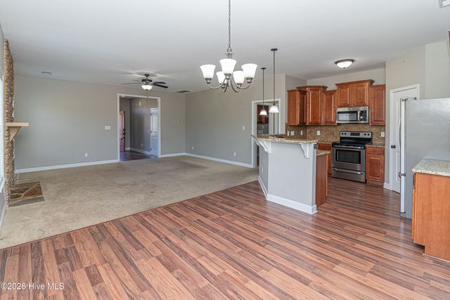 102 E Lake Drive, Goldsboro, NC 27534