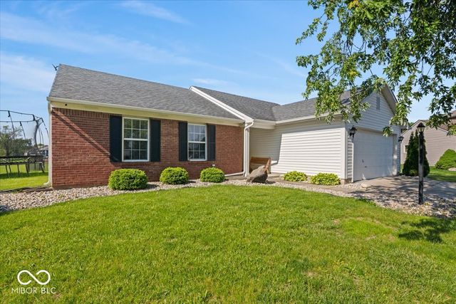 106 Kensington Court, Pittsboro, IN 46167