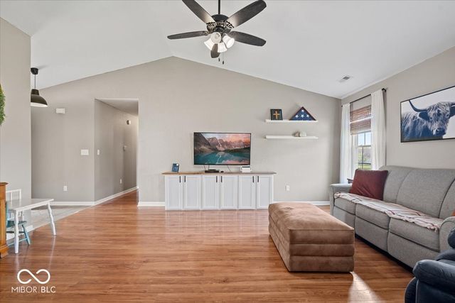 106 Kensington Court, Pittsboro, IN 46167