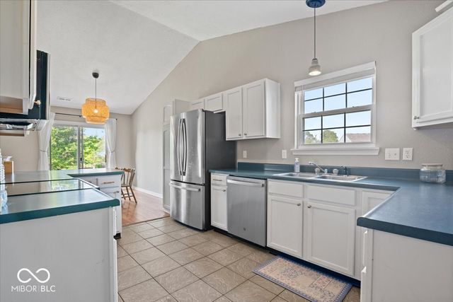 106 Kensington Court, Pittsboro, IN 46167