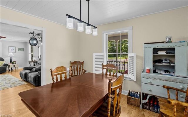 523 Round House Road, Eden, NC 27288