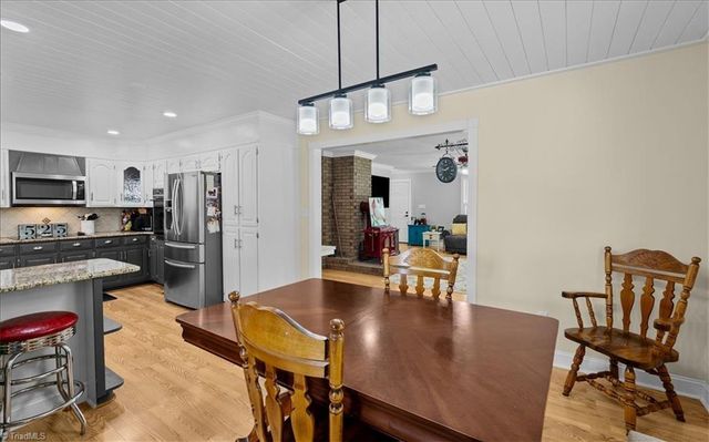 523 Round House Road, Eden, NC 27288