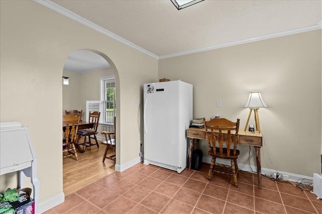 523 Round House Road, Eden, NC 27288