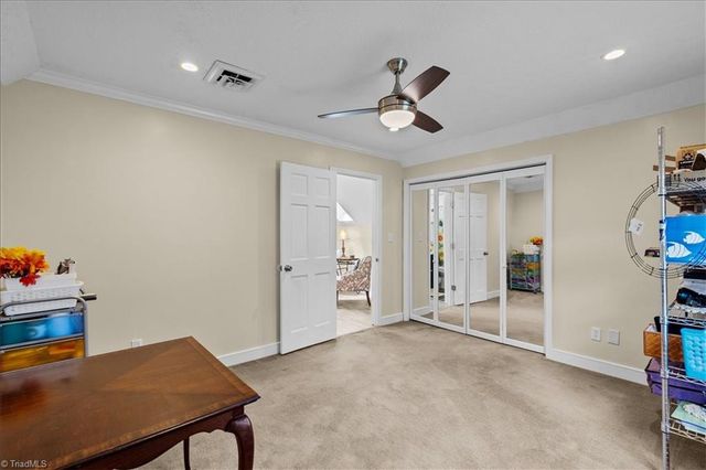 523 Round House Road, Eden, NC 27288