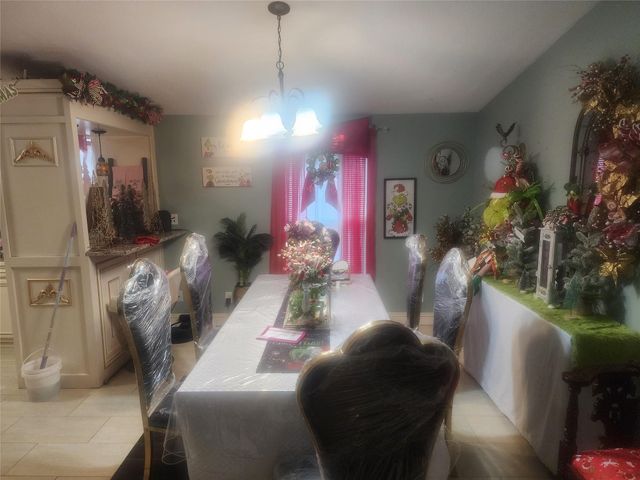 4404 34th Street, Dickinson, TX 77539