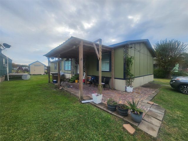 4404 34th Street, Dickinson, TX 77539