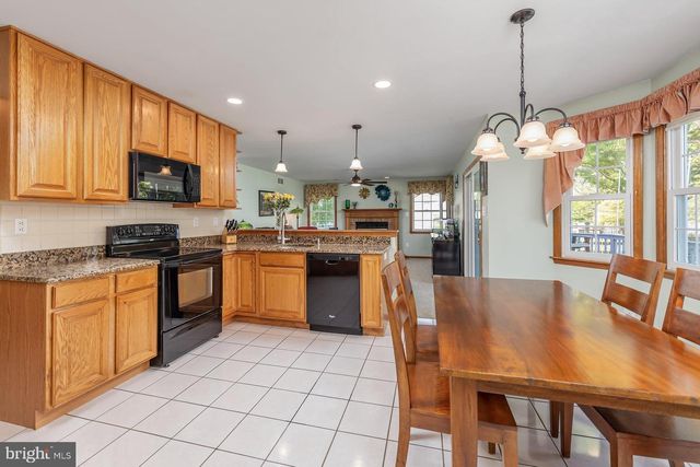 814 CANVASBACK DR, Mullica Hill, NJ 08062