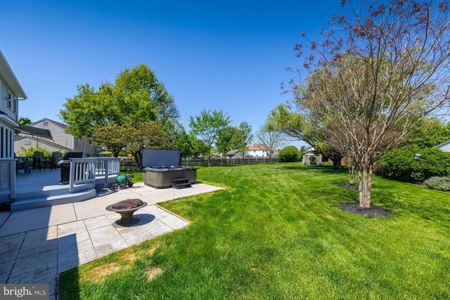 814 CANVASBACK DR, Mullica Hill, NJ 08062