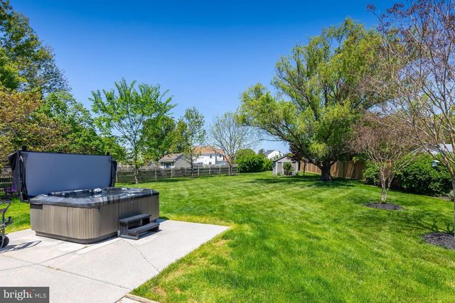 814 CANVASBACK DR, Mullica Hill, NJ 08062