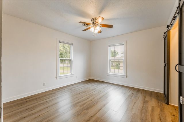 810 W Elgin Street, Siloam Springs, AR 72761