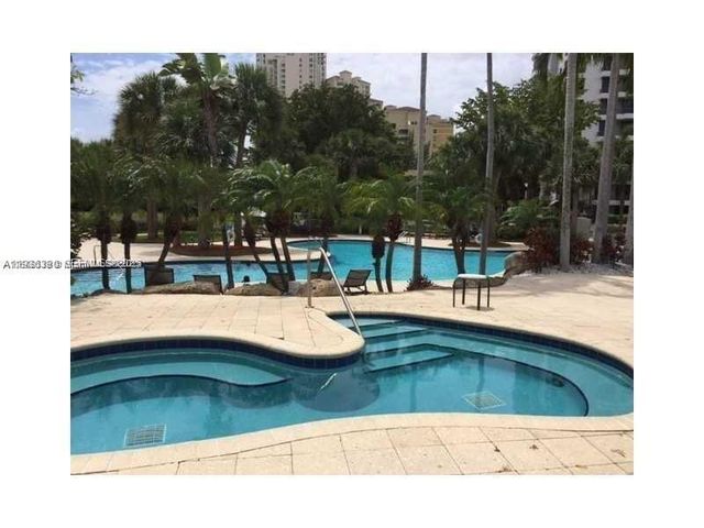 3300 NE 191st St 518, Aventura, FL 33180