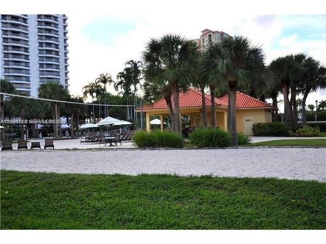 3300 NE 191st St 518, Aventura, FL 33180