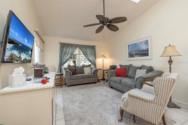 222 SUN VISTA COURT N 67, Treasure Island, FL 33706