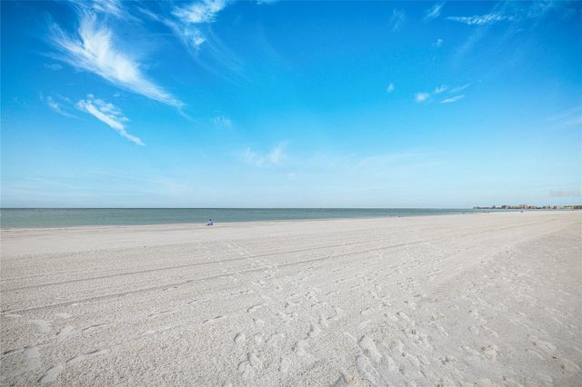 222 SUN VISTA COURT N 67, Treasure Island, FL 33706