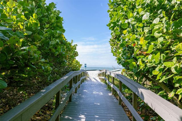 222 SUN VISTA COURT N 67, Treasure Island, FL 33706