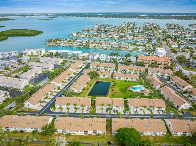 222 SUN VISTA COURT N 67, Treasure Island, FL 33706