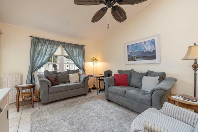 222 SUN VISTA COURT N 67, Treasure Island, FL 33706